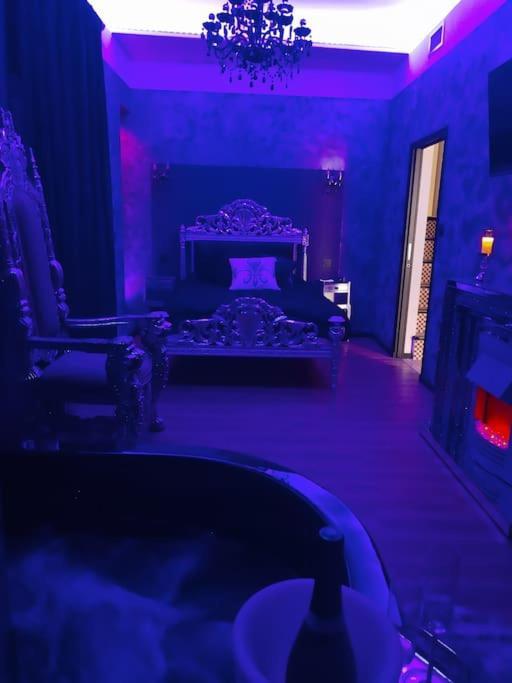 Nuit Romantique - Jacuzzi - Beziers - Romance Royale 外观 照片