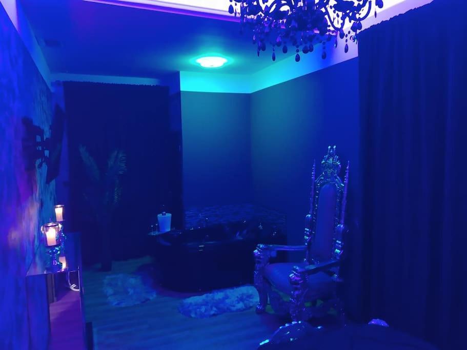 Nuit Romantique - Jacuzzi - Beziers - Romance Royale 外观 照片
