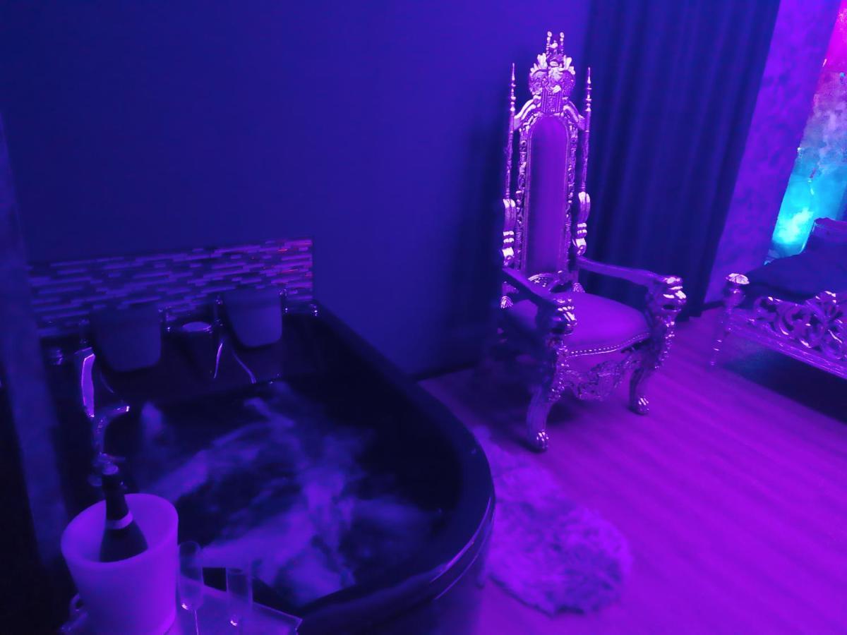 Nuit Romantique - Jacuzzi - Beziers - Romance Royale 外观 照片