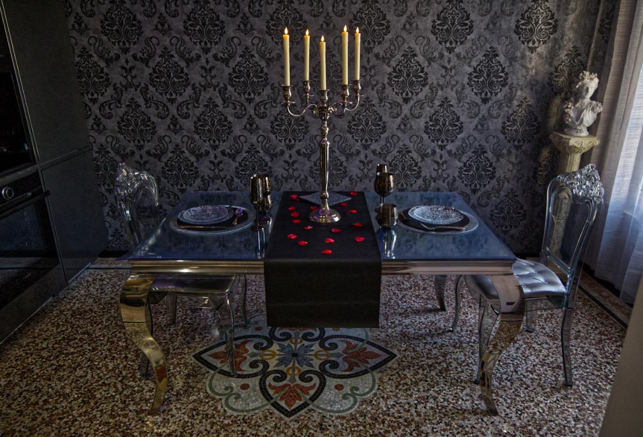 Nuit Romantique - Jacuzzi - Beziers - Romance Royale 外观 照片