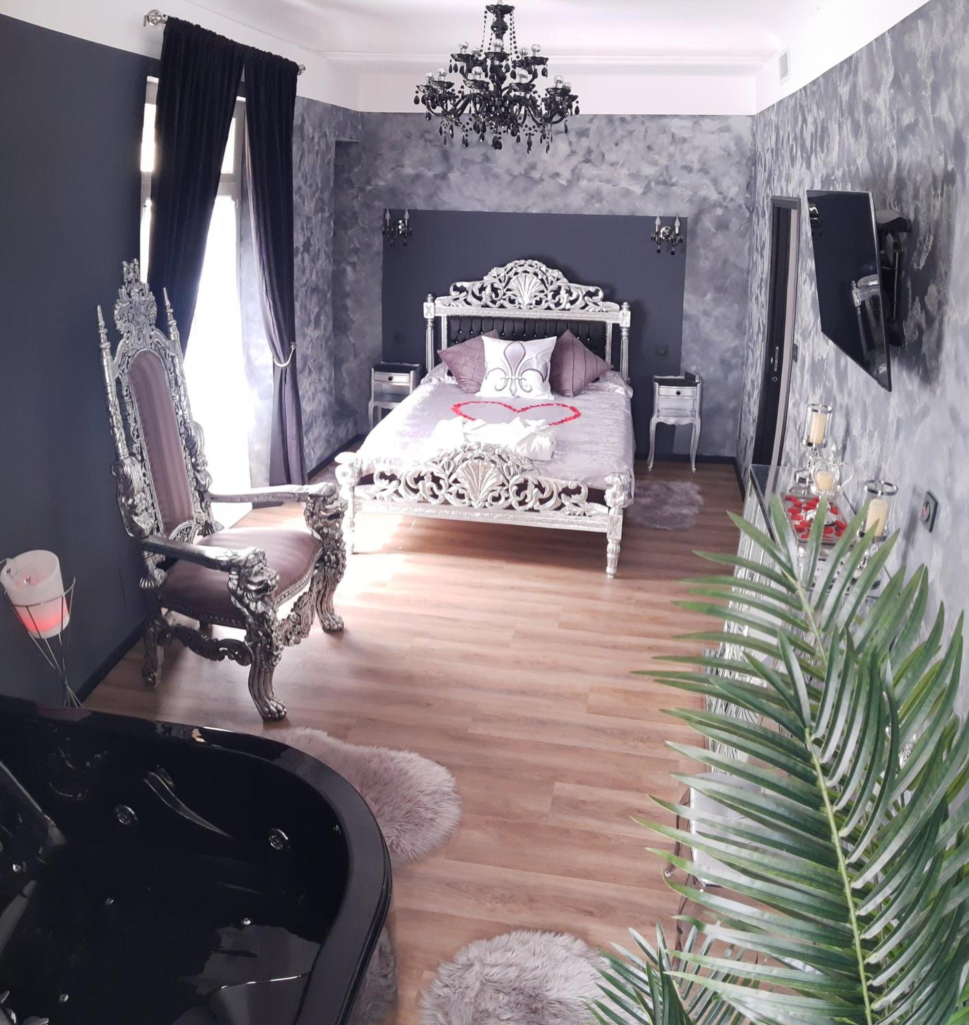 Nuit Romantique - Jacuzzi - Beziers - Romance Royale 外观 照片